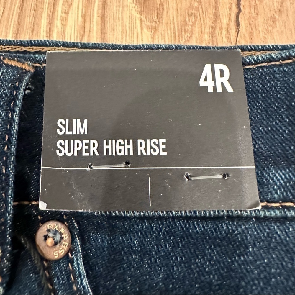 NWT Express Slim Super High Rise 4R Distressed Dark Denim - Picture 5 of 13